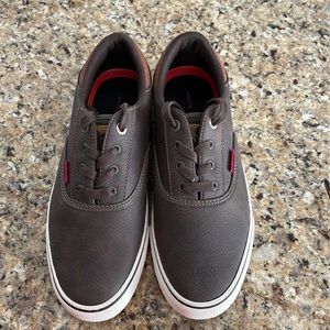 Men’s Levi’s shoes